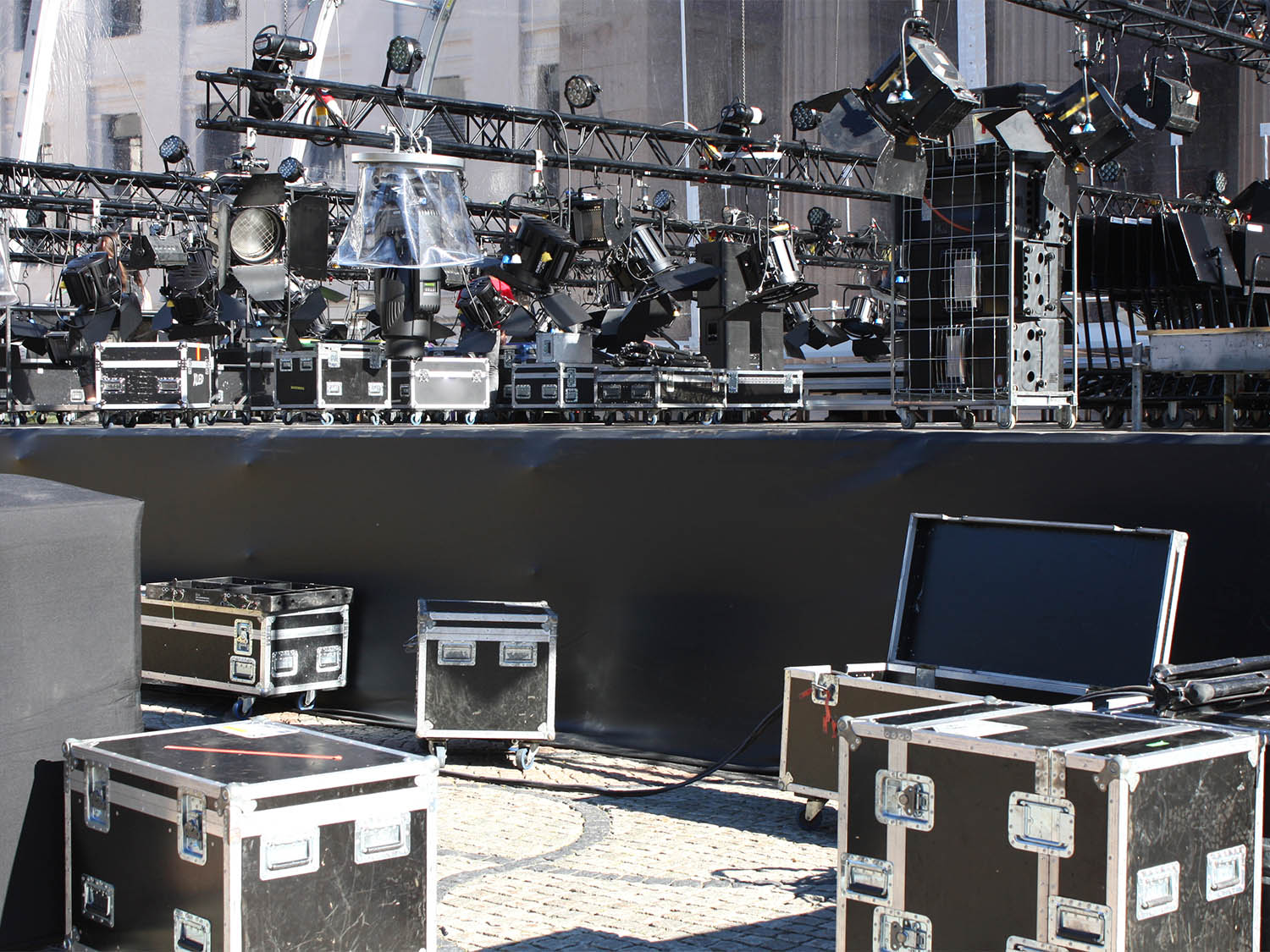 Radio Rentals Sets Equipment Rentals | Southwest Audio Visual